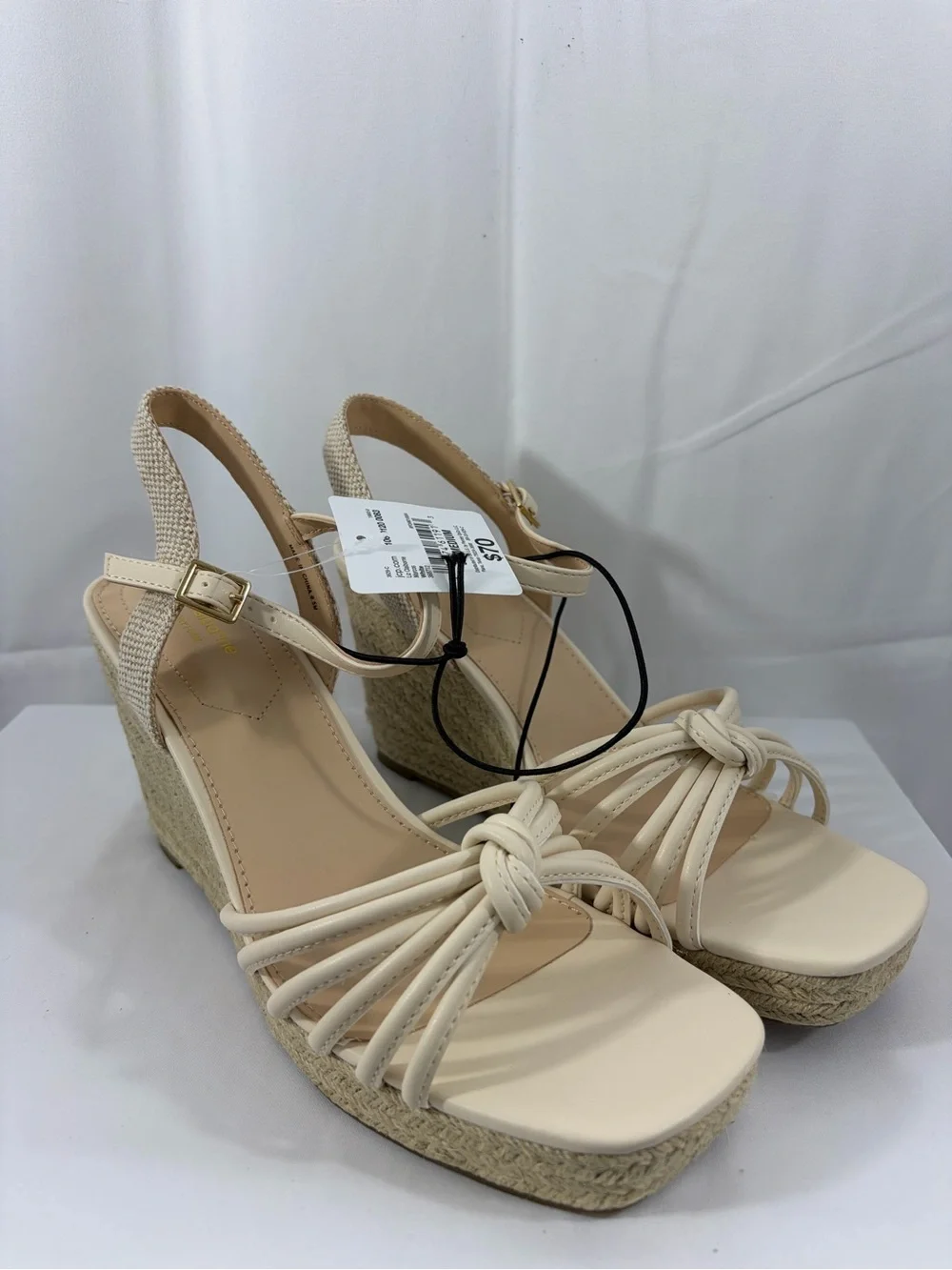 NWT Liz Claiborne Women's Size 9.5 Cream Espadrille Wedge Sandals